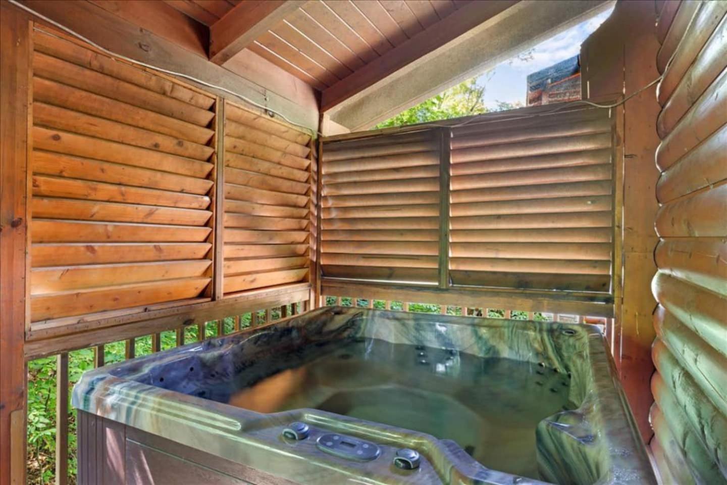 5Br Smoky Cabin Hot Tub, Games, 1 Mi To Parkway Pigeon Forge Exterior foto