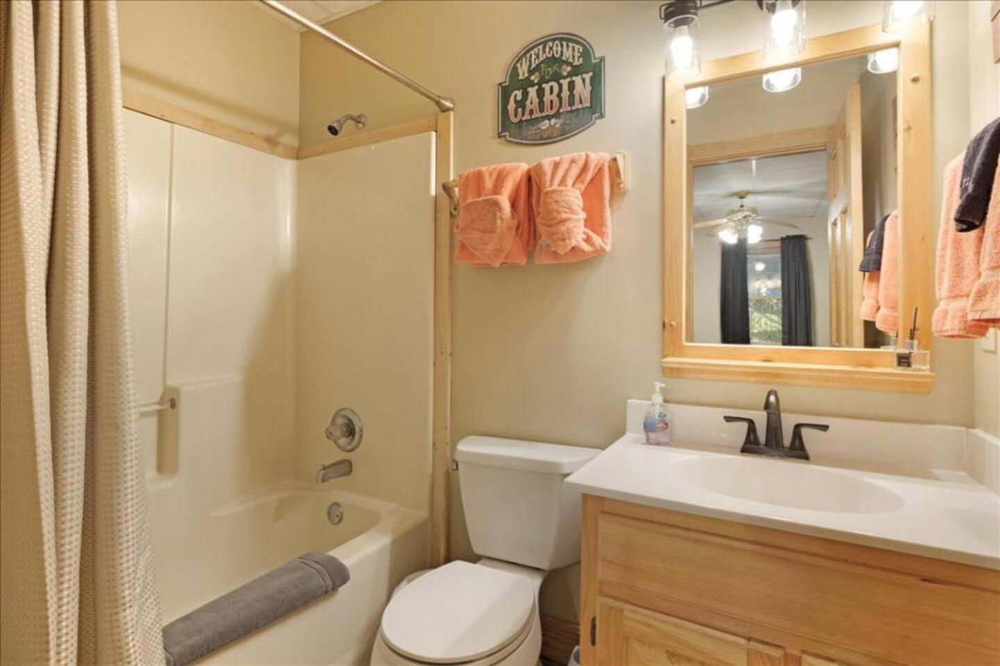 5Br Smoky Cabin Hot Tub, Games, 1 Mi To Parkway Pigeon Forge Exterior foto