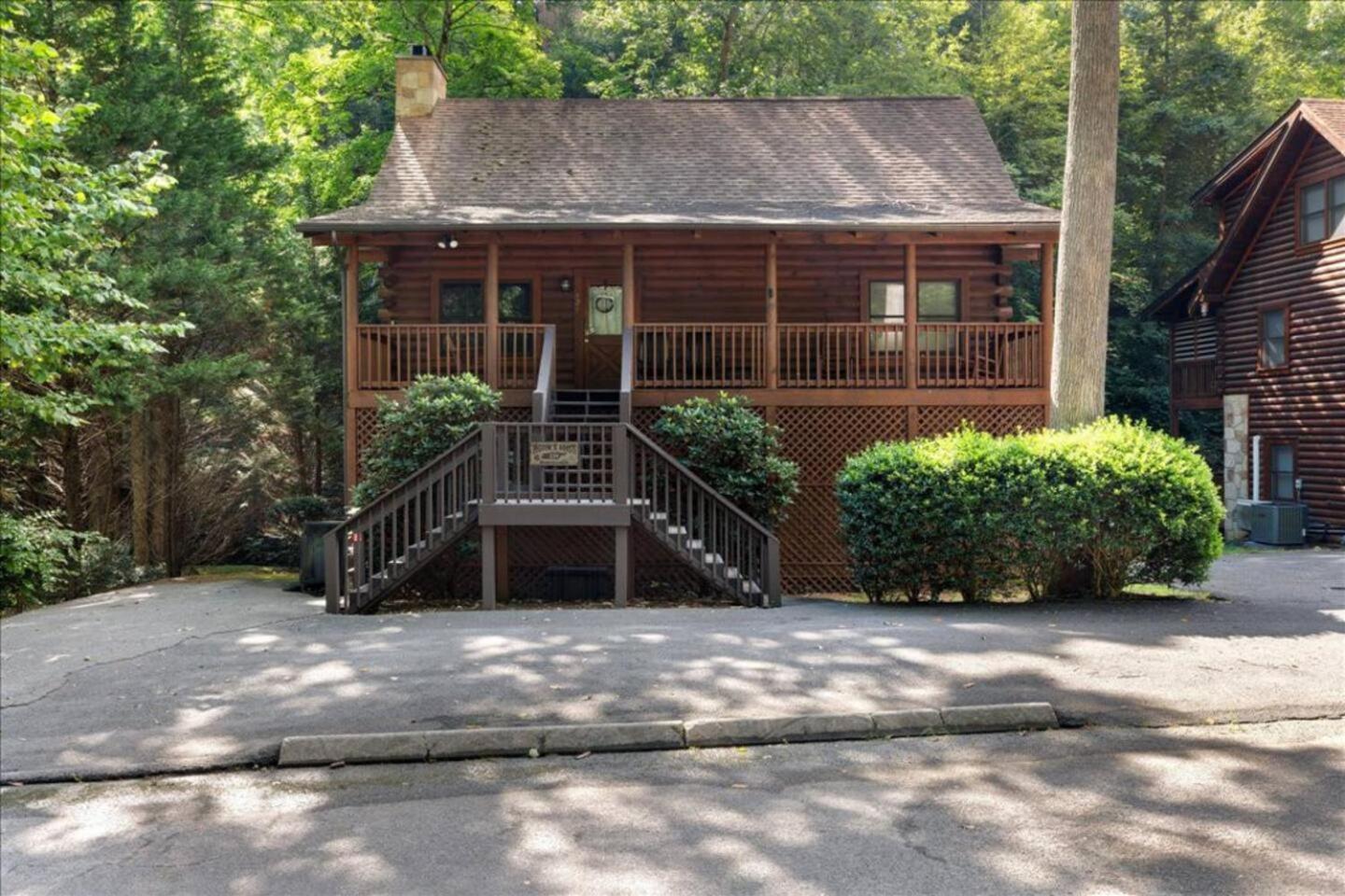 5Br Smoky Cabin Hot Tub, Games, 1 Mi To Parkway Pigeon Forge Exterior foto