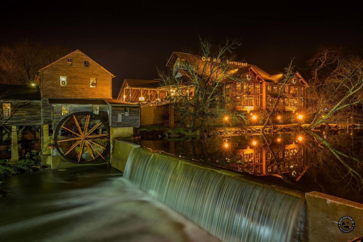 5Br Smoky Cabin Hot Tub, Games, 1 Mi To Parkway Pigeon Forge Exterior foto